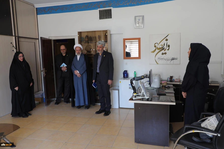 دیدار نوروزی رئیس دانشگاه فرهنگیان با همکاران سازمان مرکزی 17