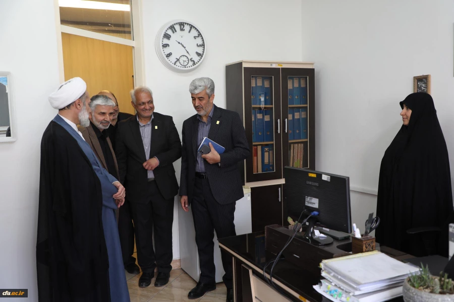 دیدار نوروزی رئیس دانشگاه فرهنگیان با همکاران سازمان مرکزی 25