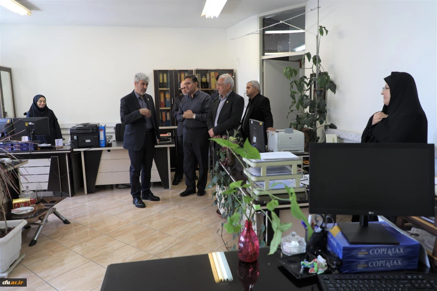 دیدار نوروزی رئیس دانشگاه فرهنگیان با همکاران سازمان مرکزی 27