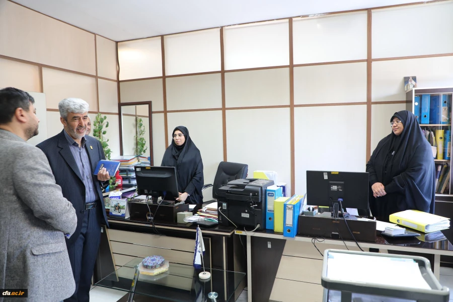 دیدار نوروزی رئیس دانشگاه فرهنگیان با همکاران سازمان مرکزی 30