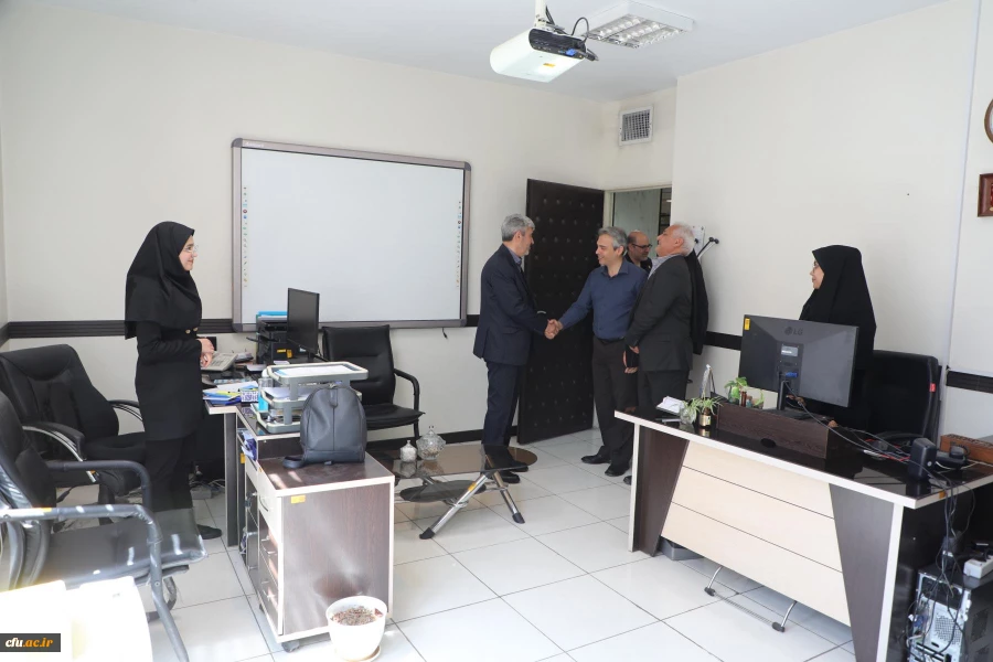 دیدار نوروزی رئیس دانشگاه فرهنگیان با همکاران سازمان مرکزی 32