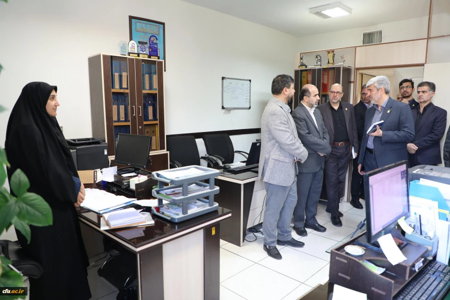 دیدار نوروزی رئیس دانشگاه فرهنگیان با همکاران سازمان مرکزی 31