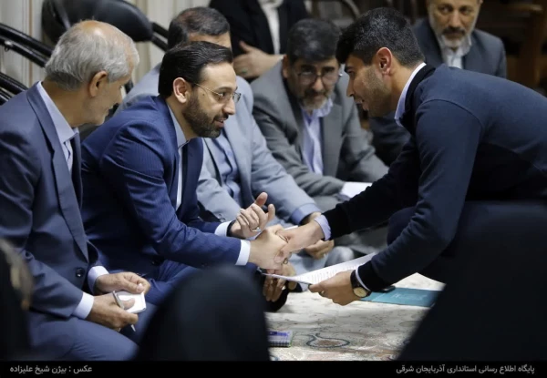 دیدار صمیمی استاندار آذربایجان شرقی با تشکل های دانشجویی استان 4