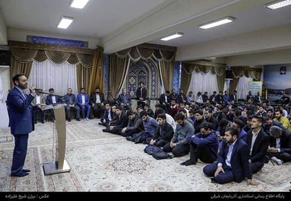 دیدار صمیمی استاندار آذربایجان شرقی با تشکل های دانشجویی استان 5