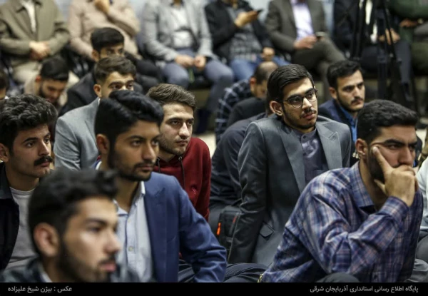 دیدار صمیمی استاندار آذربایجان شرقی با تشکل های دانشجویی استان 9