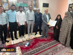 دیدار دانشگاهیان دانشگاه فرهنگیان استان بوشهر با خانواده شهید دانشجومعلم عبدالمجید دانش پژوه 9