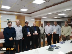 با حضور جامعه ادبی و علمی استان بوشهر؛
از کتاب پژوهشی فایز مفتون در دانشگاه فرهنگیان بوشهر رونمایی شد
 2