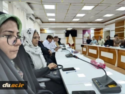 با حضور جامعه ادبی و علمی استان بوشهر؛
از کتاب پژوهشی فایز مفتون در دانشگاه فرهنگیان بوشهر رونمایی شد
 6