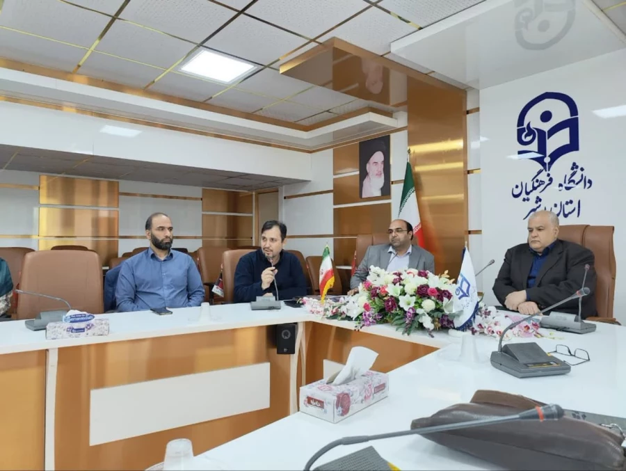 با حضور جامعه ادبی و علمی استان بوشهر؛
از کتاب پژوهشی فایز مفتون در دانشگاه فرهنگیان بوشهر رونمایی شد
 8