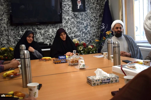 
دیدار هیئت رئیسه دانشگاه فرهنگیان با مسئول نهاد نمایندگی ولی فقیه در دانشگاه های استان
 2