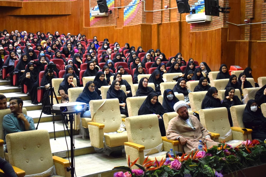 
برگزاری مجموعه کارگاه های آموزشی ازدواج ویژه دانشجویان دانشگاه های استان کرمانشاه
 3