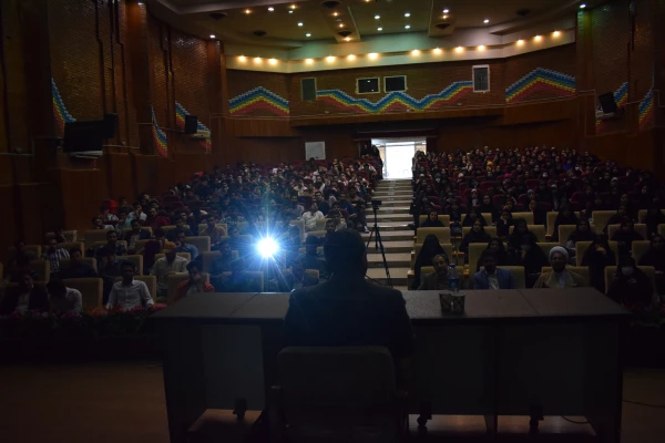 
برگزاری مجموعه کارگاه های آموزشی ازدواج ویژه دانشجویان دانشگاه های استان کرمانشاه
 11