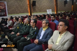 
برگزاری نشست جهاد تبیین با موضوع وعده صادق و تجلیل از فرماندهان سپاه نبی اکرم(ص) کرمانشاه
 3