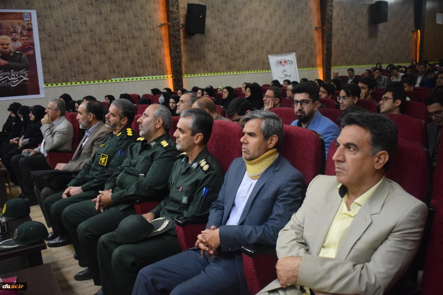 
برگزاری نشست جهاد تبیین با موضوع وعده صادق و تجلیل از فرماندهان سپاه نبی اکرم(ص) کرمانشاه
 3