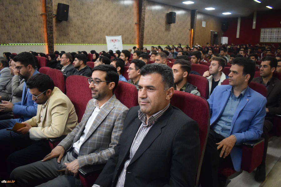 
برگزاری نشست جهاد تبیین با موضوع وعده صادق و تجلیل از فرماندهان سپاه نبی اکرم(ص) کرمانشاه
 5