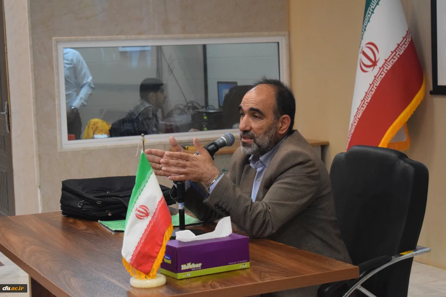 
برگزاری همایش جهاد تبیین با موضوع وعده صادق و تجلیل از فرماندهان سپاه نبی اکرم(ص) کرمانشاه
 7