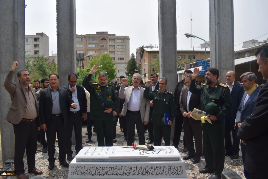 
برگزاری همایش جهاد تبیین با موضوع وعده صادق و تجلیل از فرماندهان سپاه نبی اکرم(ص) کرمانشاه
 8