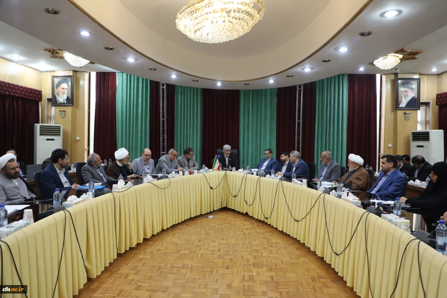 نشست هم اندیشی