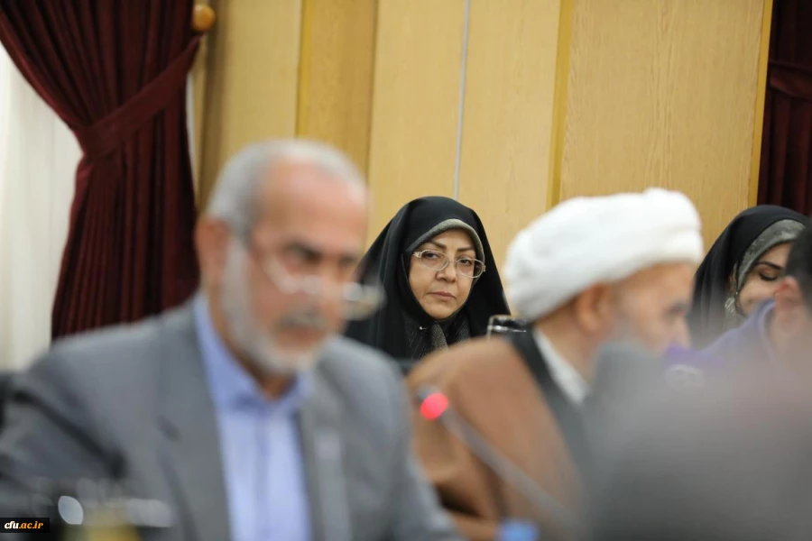 نشست هم اندیشی اعضای هیات رئیسه با مدیران استانی 30