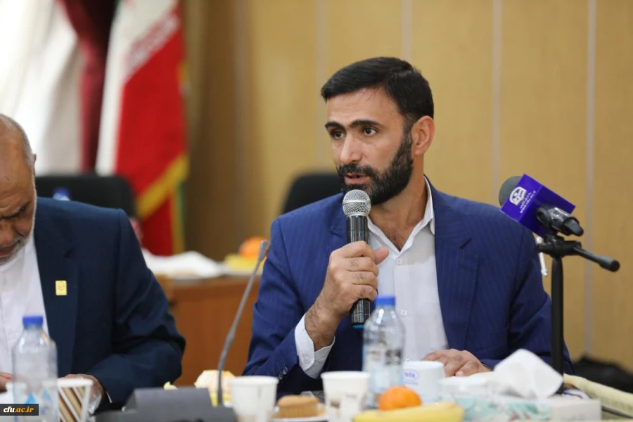 نشست هم اندیشی اعضای هیات رئیسه با مدیران استانی 32