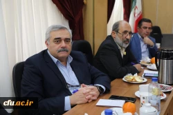 نشست هم اندیشی اعضای هیات رئیسه با مدیران استانی 33