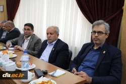 نشست هم اندیشی اعضای هیات رئیسه با مدیران استانی 35