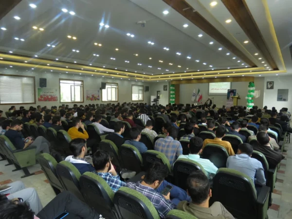 کمبود فضای خوابگاهی دانشگاه فرهنگیان اراک باید رفع شود
 5