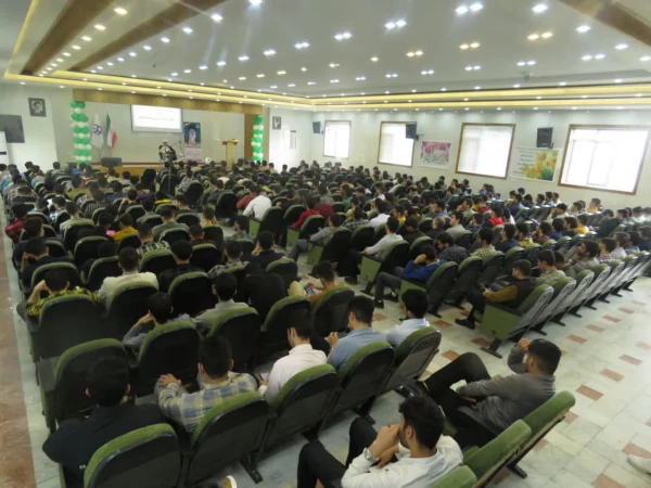 کمبود فضای خوابگاهی دانشگاه فرهنگیان اراک باید رفع شود
 12