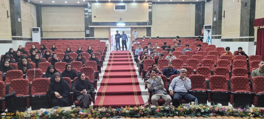 با حضور عضو هیات علمی دانشگاه تربیت دبیر شهید رجایی؛
کارگاه انگلیسی برای اهداف خاص ( ESP) در دانشگاه فرهنگیان استان بوشهر برگزار شد 5