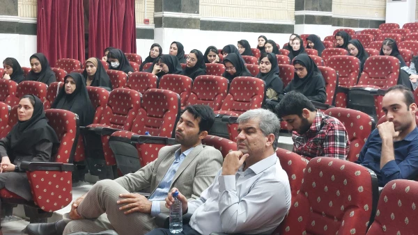 با حضور عضو هیات علمی دانشگاه تربیت دبیر شهید رجایی؛
کارگاه انگلیسی برای اهداف خاص ( ESP) در دانشگاه فرهنگیان استان بوشهر برگزار شد 2