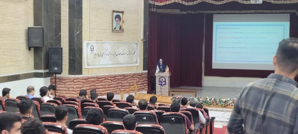 با حضور عضو هیات علمی دانشگاه تربیت دبیر شهید رجایی؛
کارگاه انگلیسی برای اهداف خاص ( ESP) در دانشگاه فرهنگیان استان بوشهر برگزار شد 2