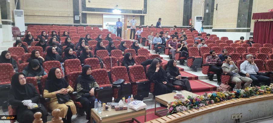 با حضور عضو هیات علمی دانشگاه تربیت دبیر شهید رجایی؛
کارگاه انگلیسی برای اهداف خاص ( ESP) در دانشگاه فرهنگیان استان بوشهر برگزار شد 5