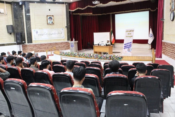 با حضور رئیس ستاد اقامه نماز استان بوشهر؛ دوره آموزشی تربیتی معراج در دانشگاه فرهنگیان برگزار شد 6