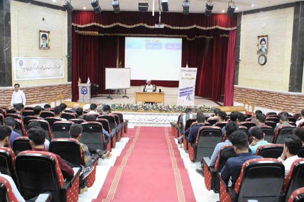 با حضور رئیس ستاد اقامه نماز استان بوشهر؛ دوره آموزشی تربیتی معراج در دانشگاه فرهنگیان برگزار شد 8