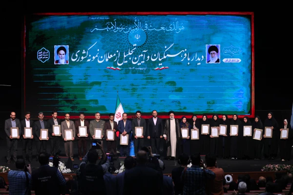 بنای دولت تقویت دانشگاه فرهنگیان و شهید رجایی در همه زمینه ها بویژه جذب اساتید برجسته است 4