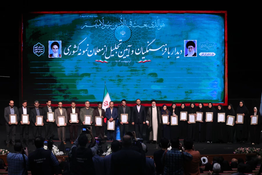 بنای دولت تقویت دانشگاه فرهنگیان و شهید رجایی در همه زمینه ها بویژه جذب اساتید برجسته است 4