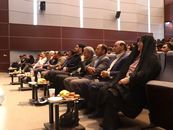 آیین گرامیداشت دهه سرآمدی آموزش و مقام معلم دانشگاه فرهنگیان قزوین 13