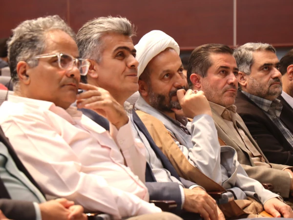 آیین گرامیداشت دهه سرآمدی آموزش و مقام معلم دانشگاه فرهنگیان قزوین 18