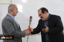 معلمان ویژه ترین عنصر نظام آموزشی هستند. 3