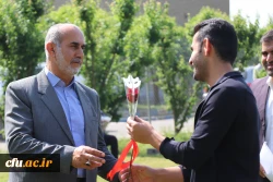 معلمان ویژه ترین عنصر نظام آموزشی هستند. 15