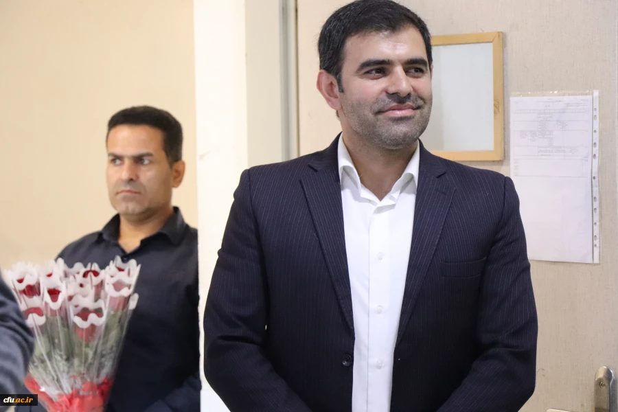 معلمان ویژه ترین عنصر نظام آموزشی هستند. 8