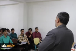 معلمان ویژه ترین عنصر نظام آموزشی هستند. 14