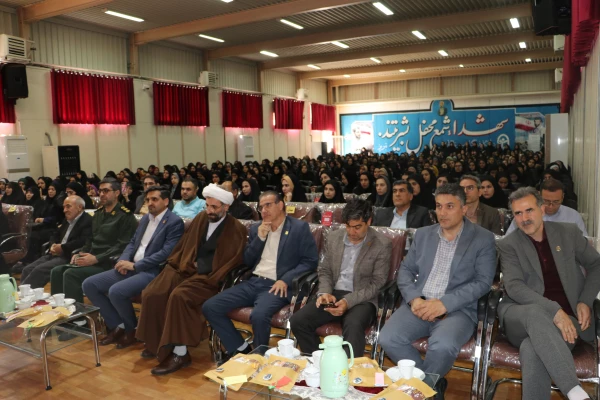 برگزاری مراسم بزرگداشت مقام معلم و گرامیداشت هفته سرآمدی آموزش در استان آذربایجان شرقی 4