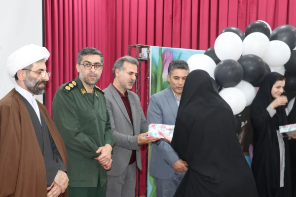 برگزاری مراسم بزرگداشت مقام معلم و گرامیداشت هفته سرآمدی آموزش در استان آذربایجان شرقی 15