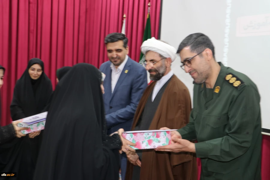 برگزاری مراسم بزرگداشت مقام معلم و گرامیداشت هفته سرآمدی آموزش در استان آذربایجان شرقی 19