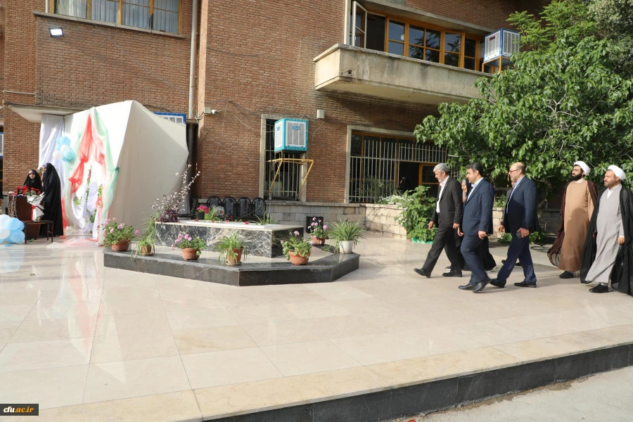 حضور دکتر برزویی در مرکز باهنر استان تهران به مناسبت روز بزرگداشت مقام معلم 2