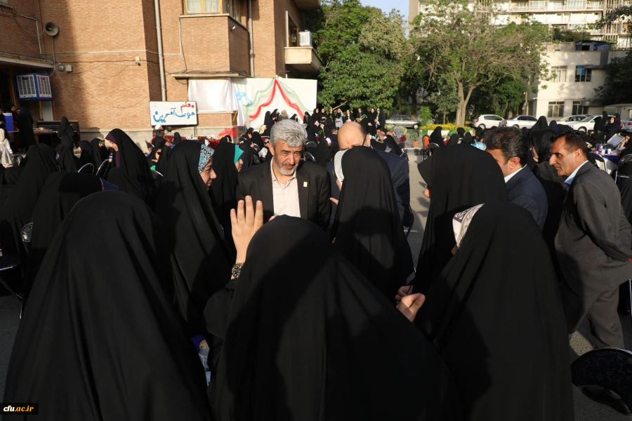 حضور دکتر برزویی در مرکز شهید باهنر