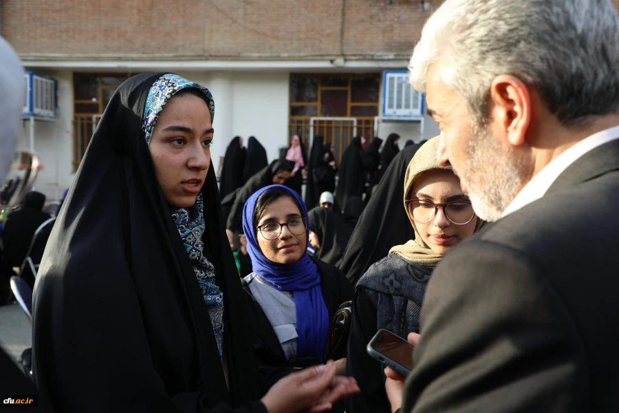 حضور دکتر برزویی در مرکز شهید باهنر