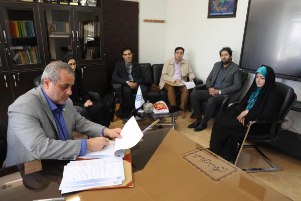 انعقاد قرارداد دورۀ پسادکتری 6 نفر از پژوهشگران  5