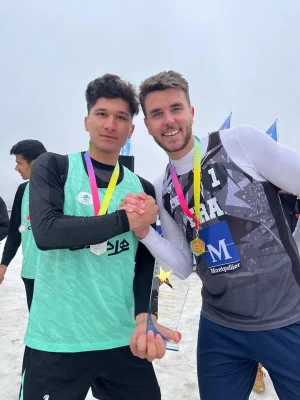 کسب عنوان نایب قهرمانی دانشجومعلم گلستانی در مسابقات قهرمانی والیبال برفی آسیا به میزبانی کشور چین به گزارش روابط عمومی دانشگاه فرهنگیان استان گلستان ... 3